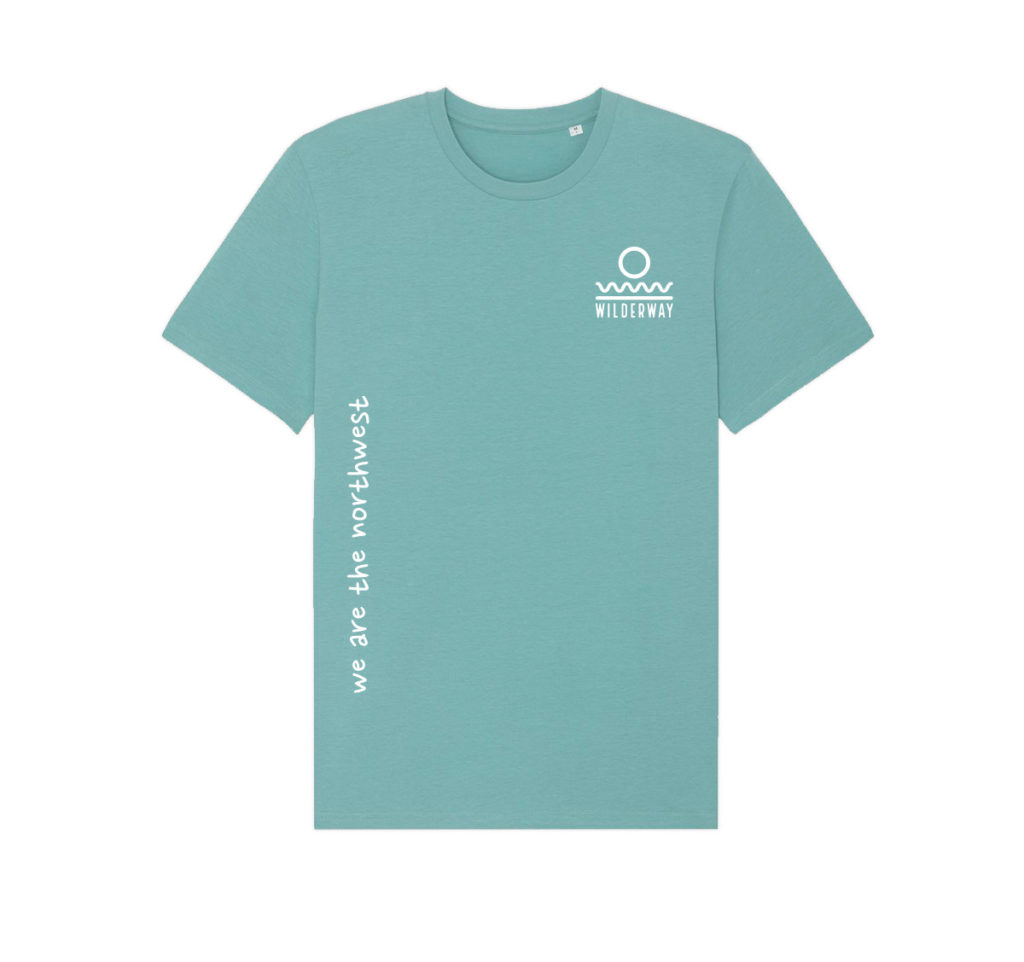 La camiseta wilderway azul océano es perfecta para ir a la playa